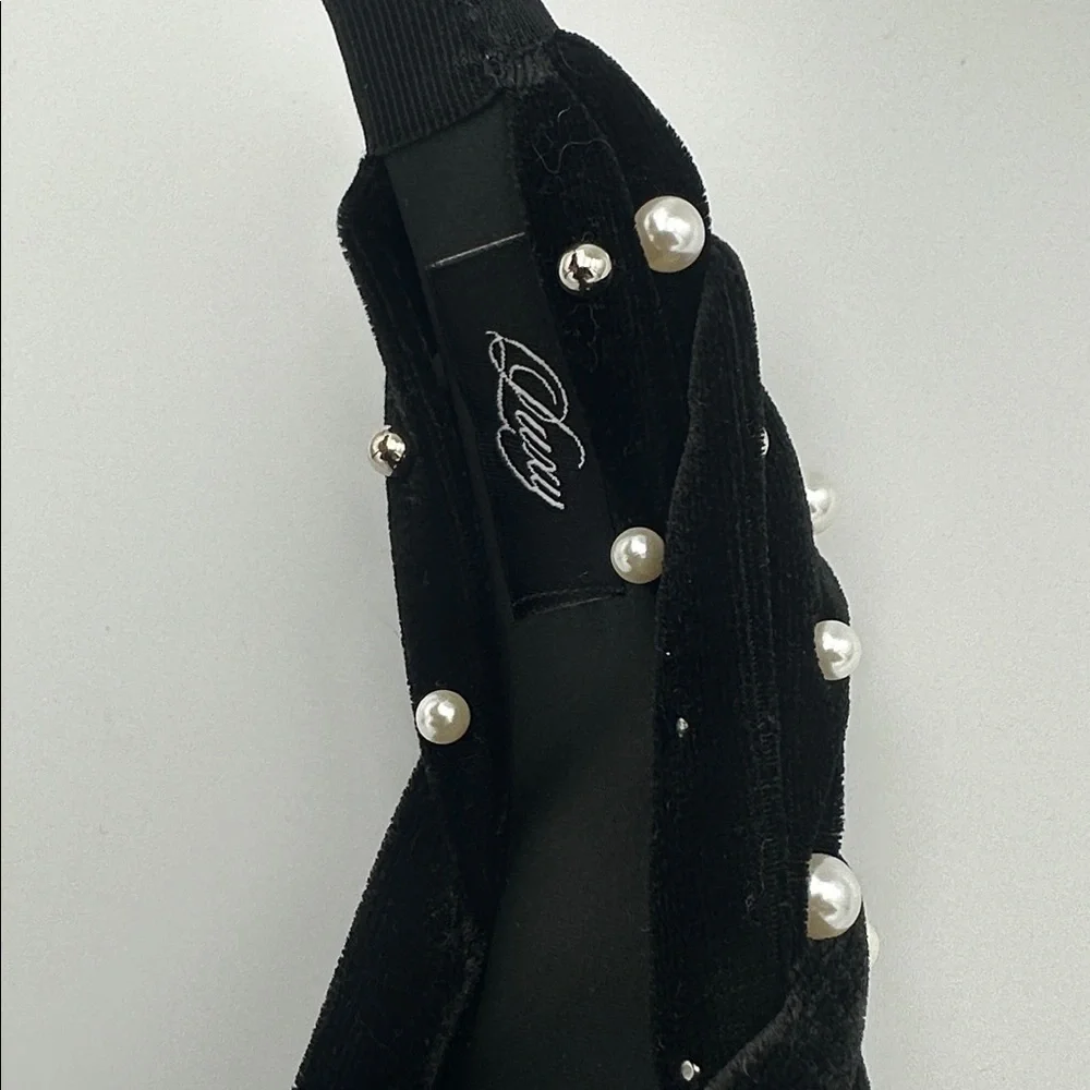 Luxy Black Velvet Headband with Beads and Pearls
